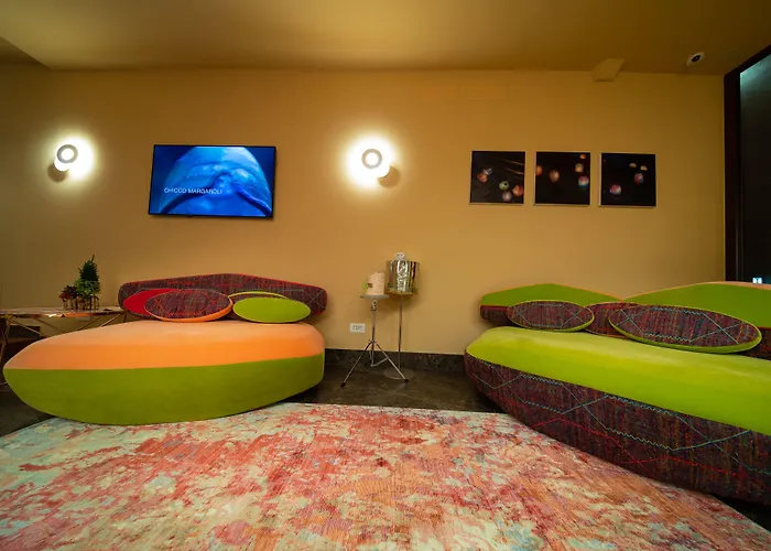 OMAMA Hotel
