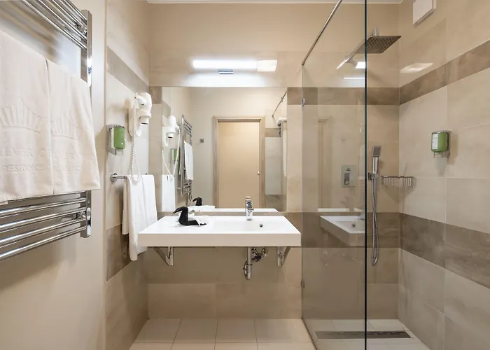 Silver Crown Hotel & Residence, Palace Quarter