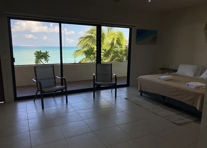 Cuxos Hotel Beachfront