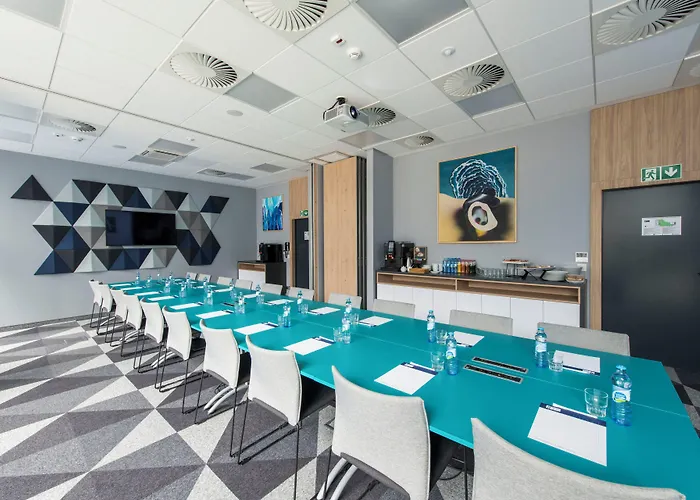 Holiday Inn Express Warsaw - Mokotow By Ihg