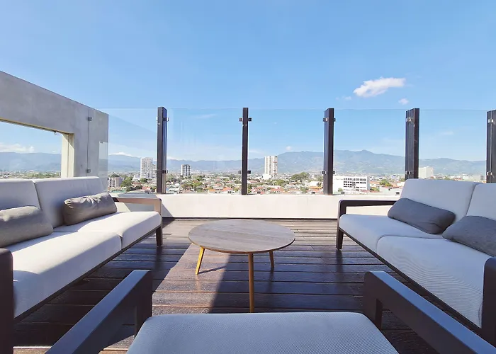 Bee Suites Escalante - San Jose