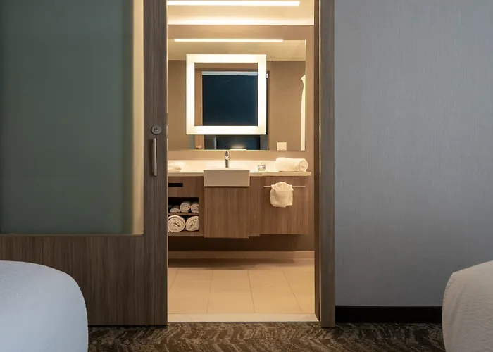 Springhill Suites By Marriott Woodbridge
