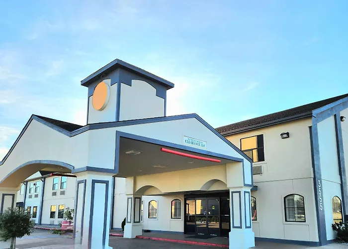 Days Inn By Wyndham Rosenberg
