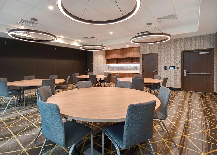 Holiday Inn - Erie By Ihg