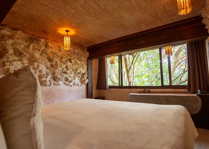 Mayan Monkey Isla Mujeres - Social Hotel (Adults Only)