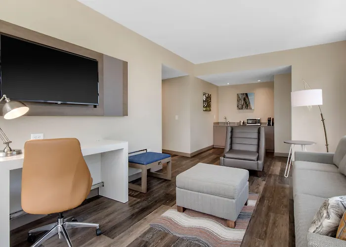 Cambria Hotel Nashville Airport
