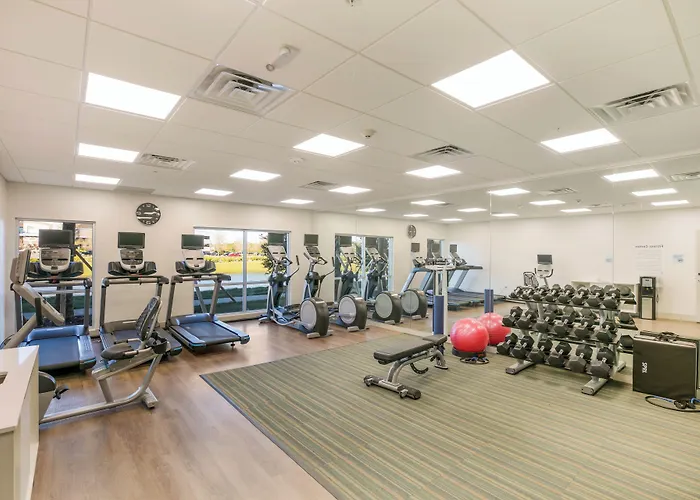 Holiday Inn Express & Suites Jacksonville - Town Center By Ihg