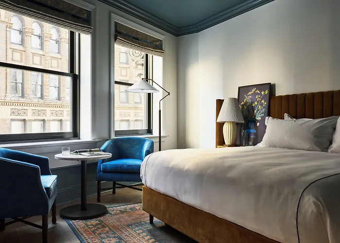 Fidelity Hotel