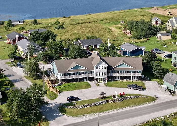 The Tides Inn