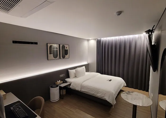 Hound Hotel Incheon Airport