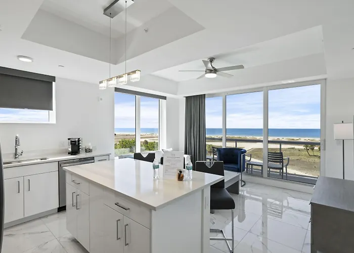 Ocean Club Treasure Island Hotel