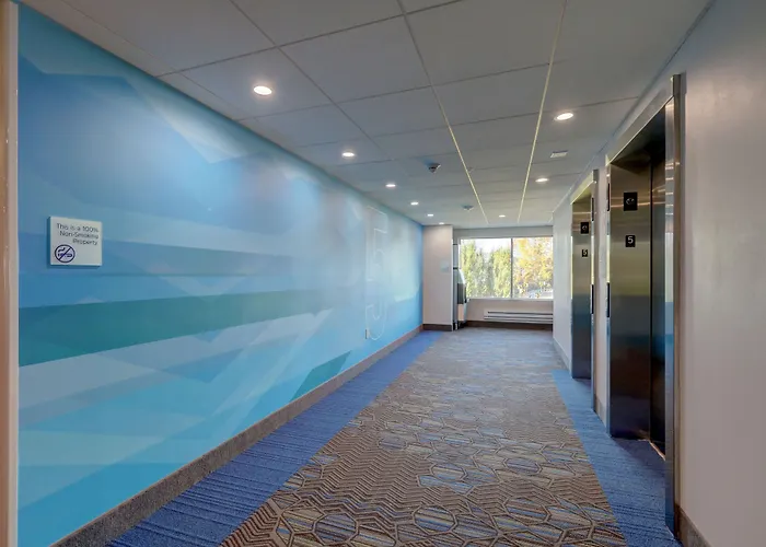 Holiday Inn Express & Suites - Auburn Downtown By Ihg