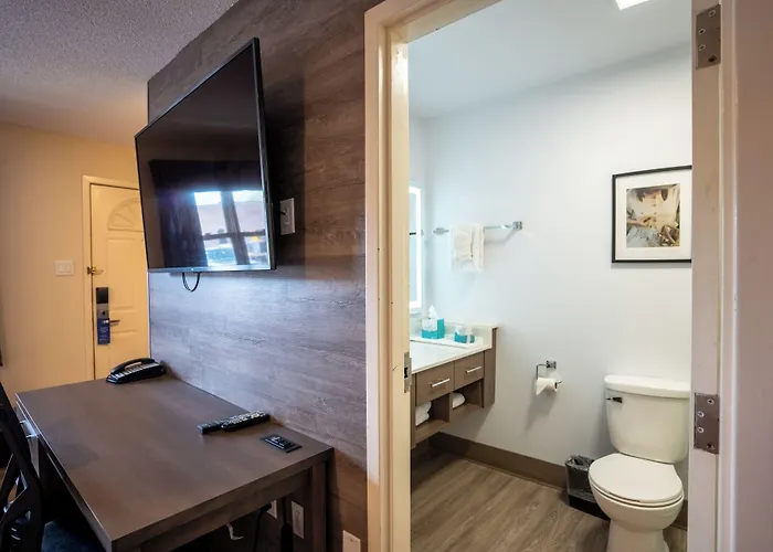 Glengarry Extended Stays