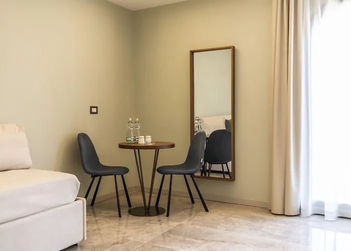 Solmaris Tropea City Center - Rooms & Suites - Private Parking