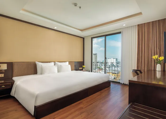 Palazzo Da Nang Beach Hotel