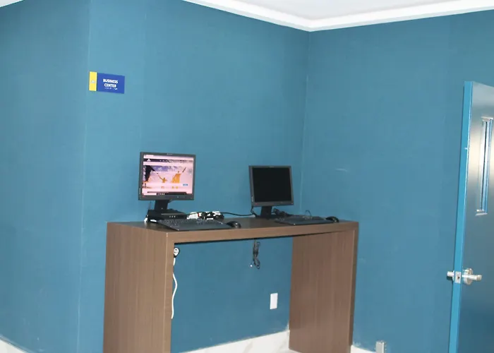 Days Inn By Wyndham Saint John