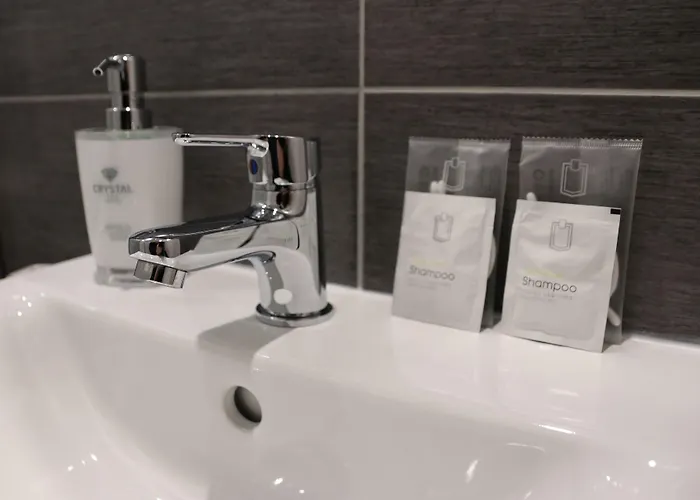 Hotel Crystal