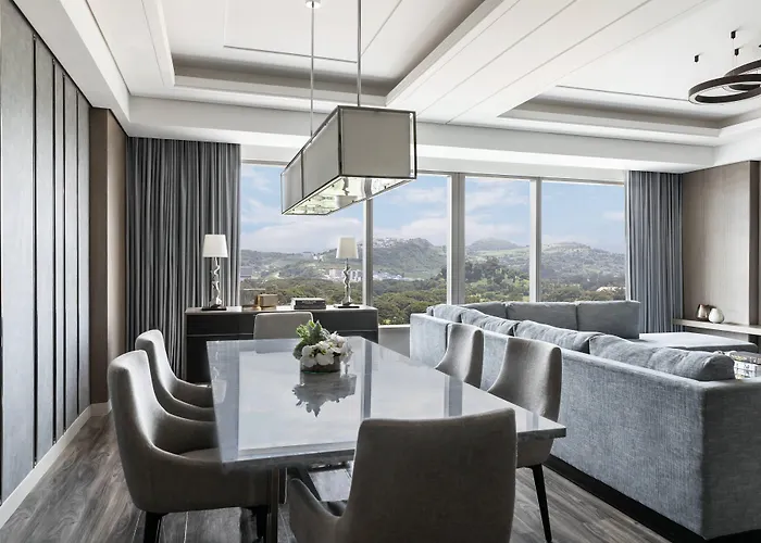 Clark Marriott Hotel