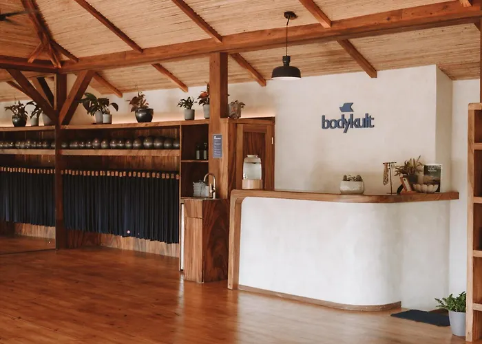 Nautilus Surf & Yoga Villas Santa Teresa