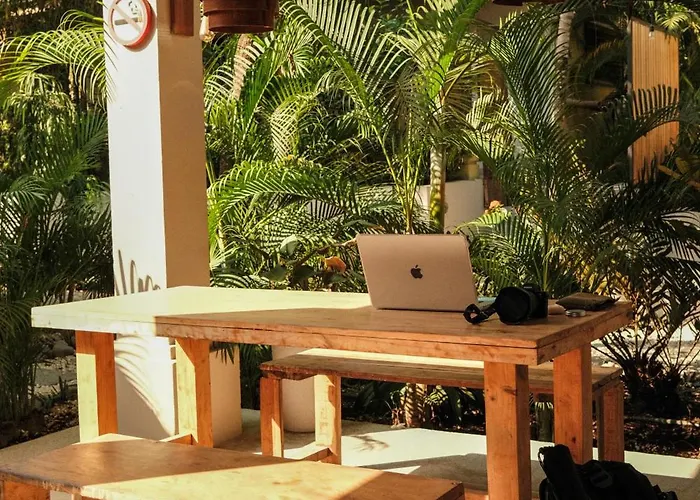 Nautilus Surf & Yoga Villas Santa Teresa