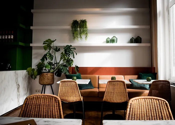 Fitz Roy Urban Hotel, Bar And Garden