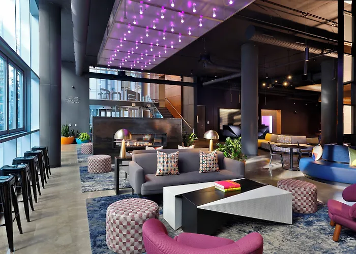 Aloft By Marriott Chicago Mag Mile