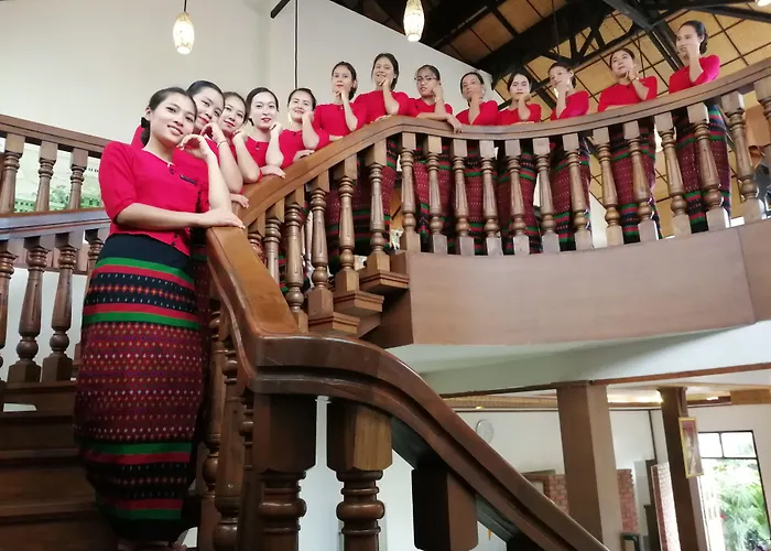 Spring Lodge Inle