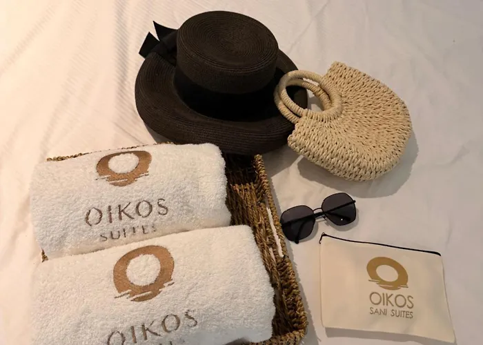 Oikos Sani Suites