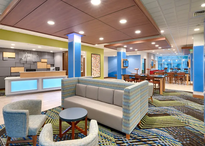 Holiday Inn Express & Suites - Gainesville I-75 By Ihg