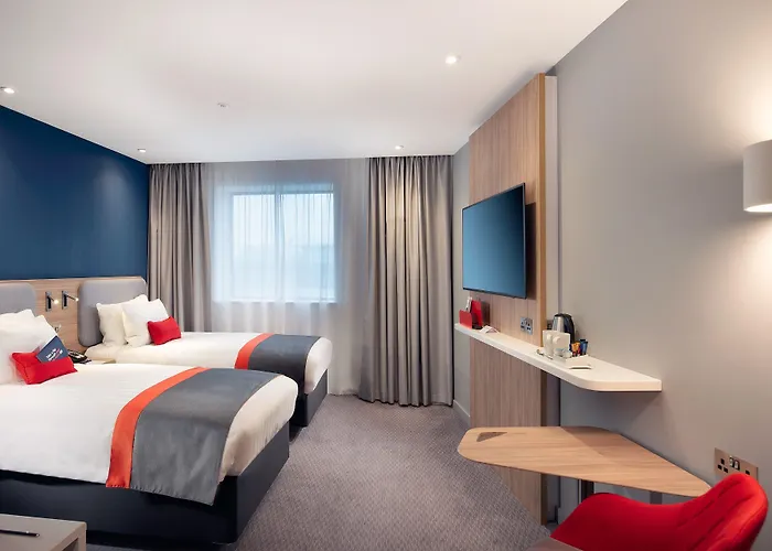 Holiday Inn Express - London Heathrow T4 By Ihg