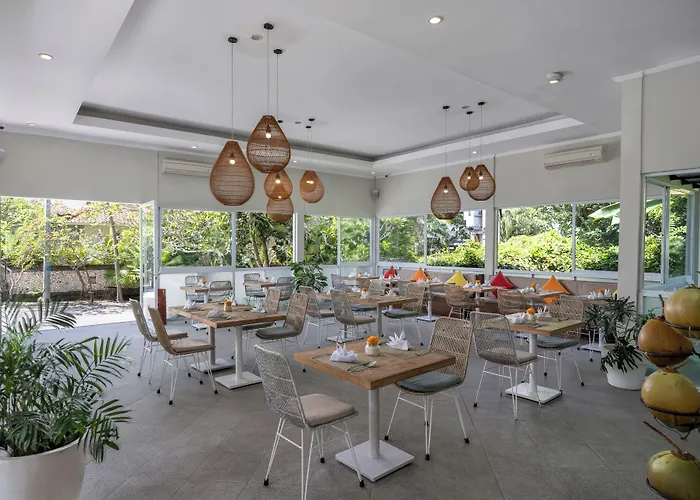 Tapa Tepi Kali Canggu