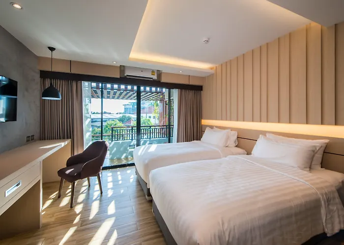 Nadee 10 Resort & Hotel