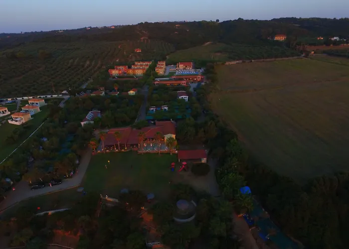 Fournia Village