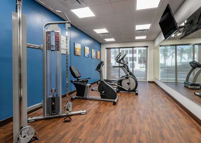Comfort Suites Fort Lauderdale Airport&Cruise Port