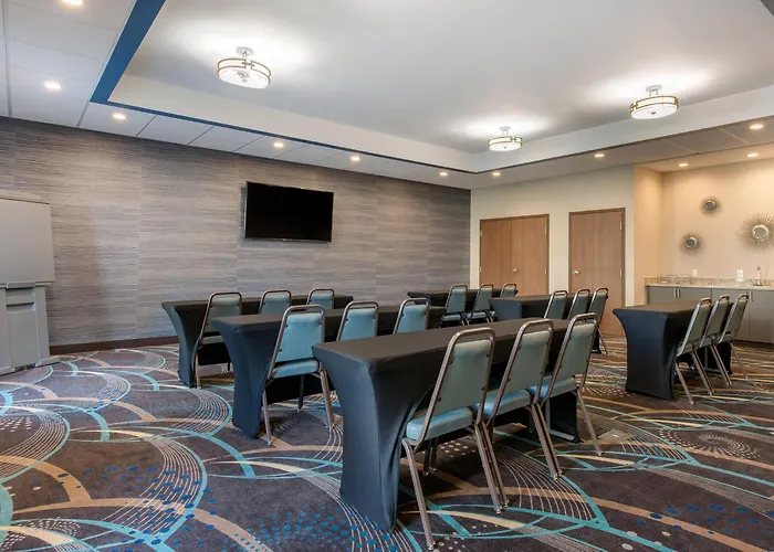 Comfort Suites Fort Lauderdale Airport&Cruise Port