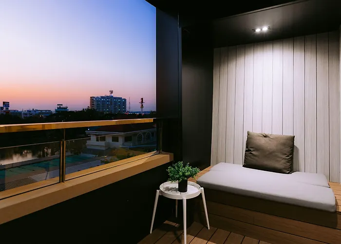 The Rich Hotel