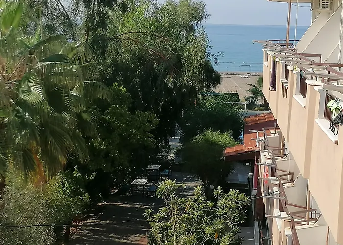 Hotel Grün Kızılot