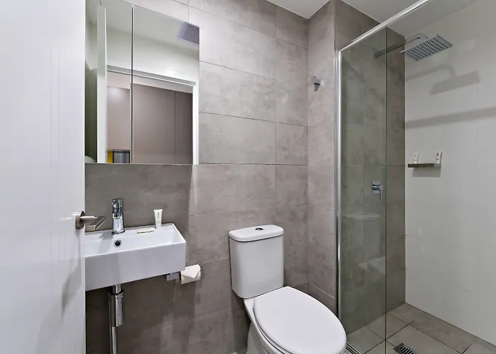 Value Suites Green Square