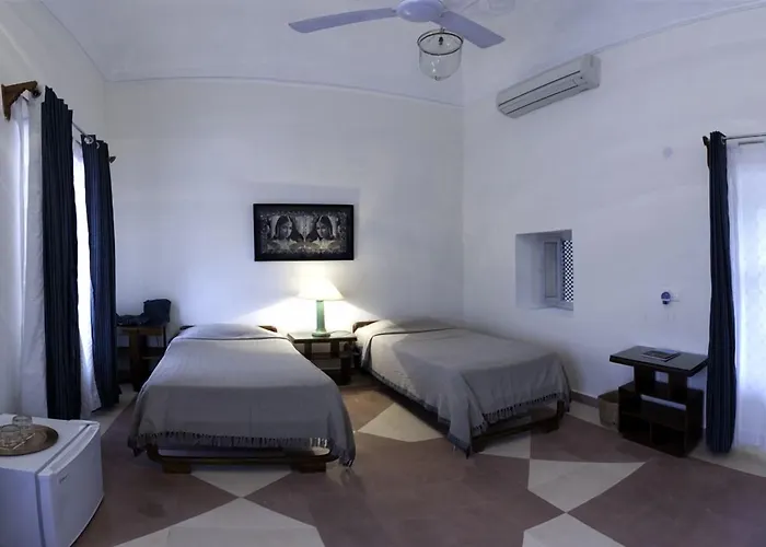 Neemrana'S - Tijara Fort Palace