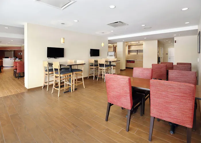 Towneplace Suites By Marriott Grove City Mercer/Outlets