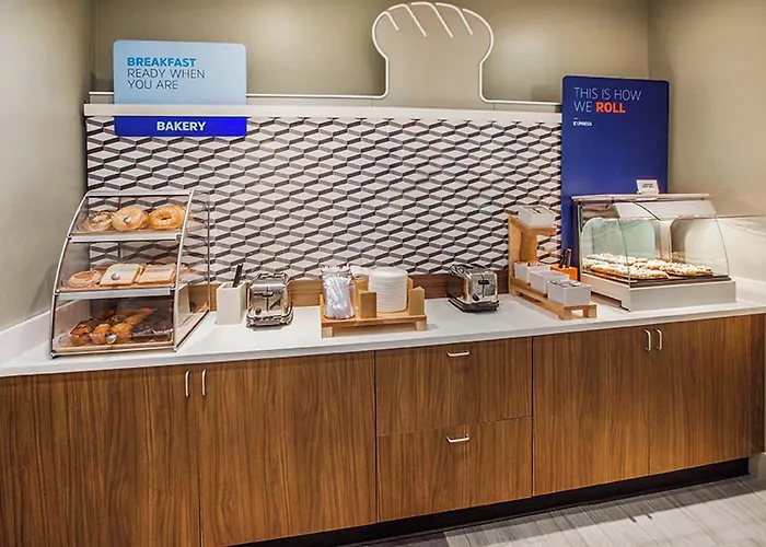 Holiday Inn Express & Suites - Marietta By Ihg