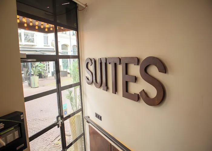 Manzo'S Suites