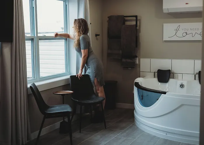 Riverside Suites