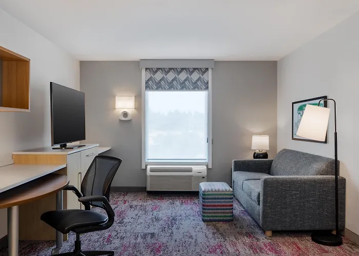 Home2 Suites By Hilton Milwaukee Brookfield