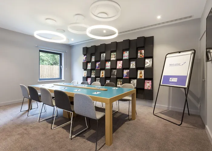 Holiday Inn Express St. Albans - M25, Jct.22
