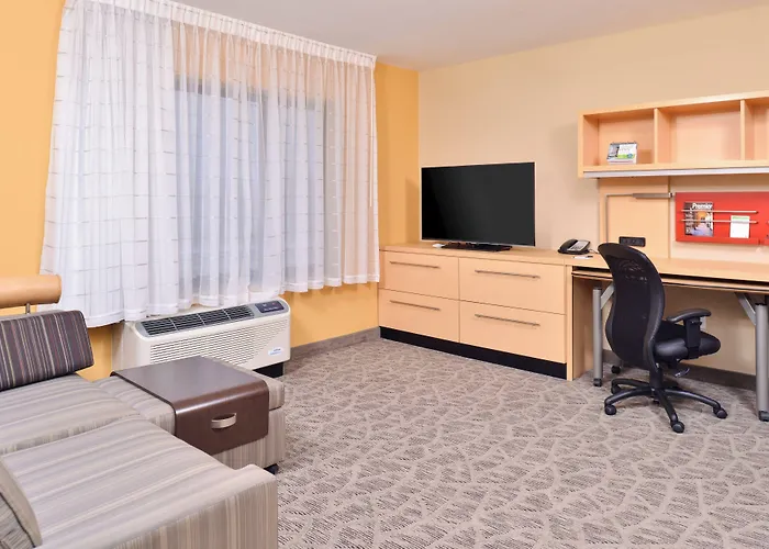 Towneplace Suites By Marriott Detroit Commerce