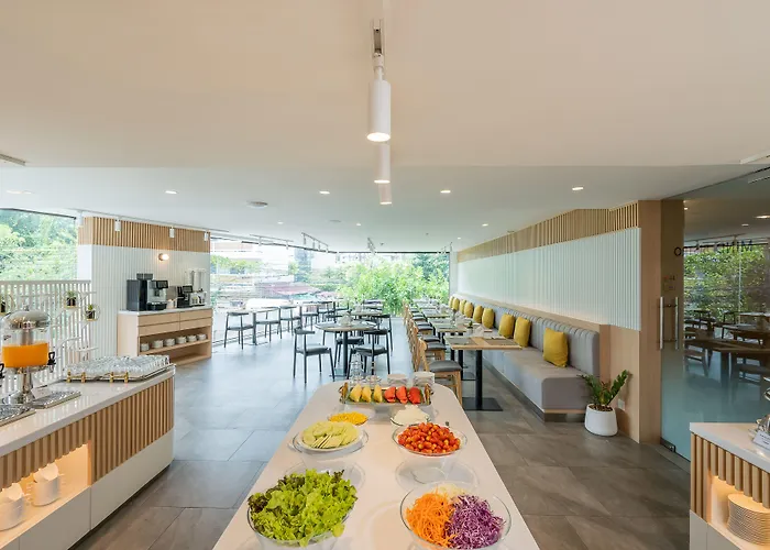 Aster Hotel And Residence By At Mind