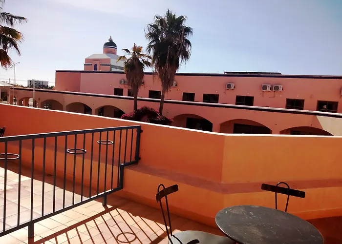 Los Jitos Hotel & Suites