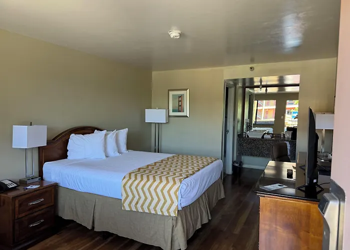 Travelodge By Wyndham Reno