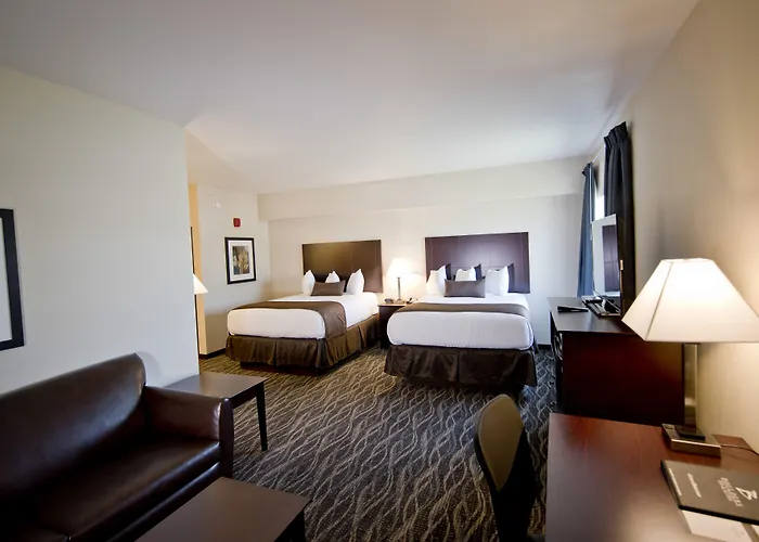 Cobblestone Inn & Suites - Denison | Oak Ridge